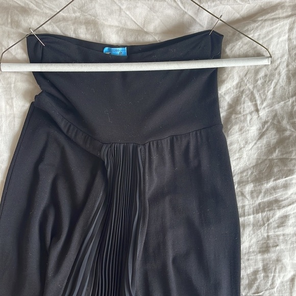 Twelfth St By CV Pleated Panal Skirt - Picture 5 of 7